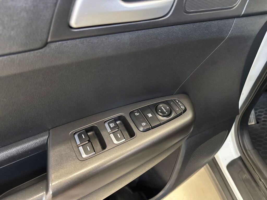 Kia Sportage 2016 Valkoinen