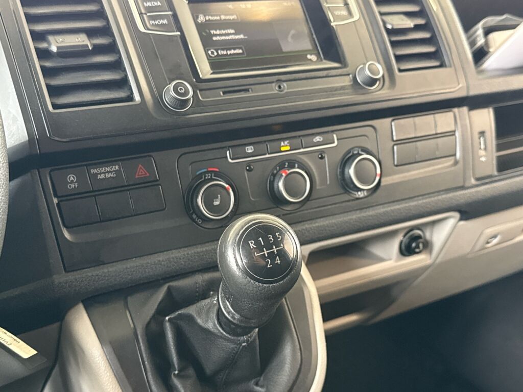 Volkswagen Transporter 2016 Valkoinen
