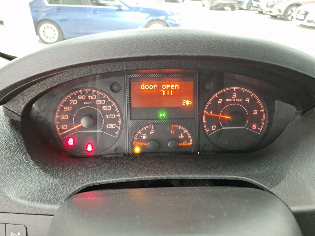 Citroen Jumper 2015 Ruskea (beige)