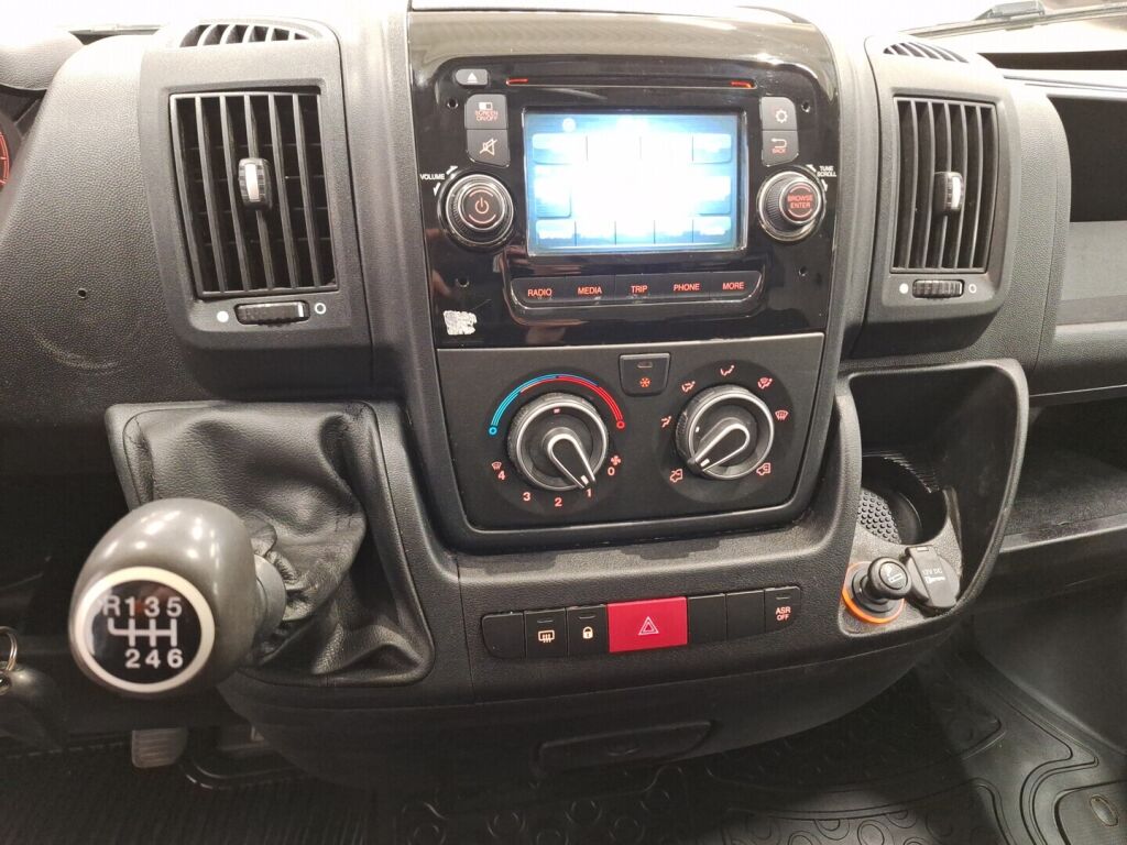 Citroen Jumper 2015 Ruskea (beige)