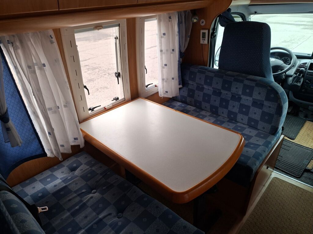 Hobby 600 2004 Valkoinen