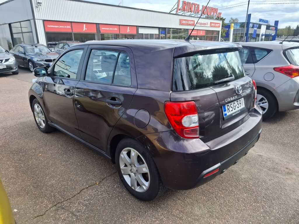 Toyota Urban Cruiser 2010 Violetti