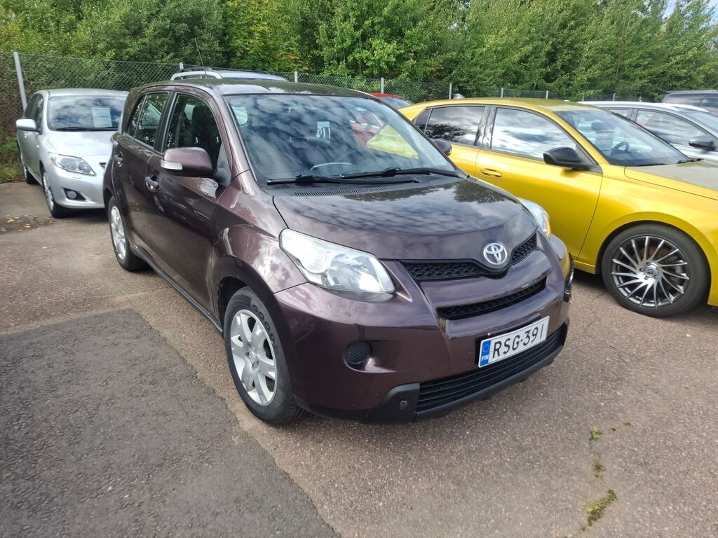 Toyota Urban Cruiser 2010 Violetti