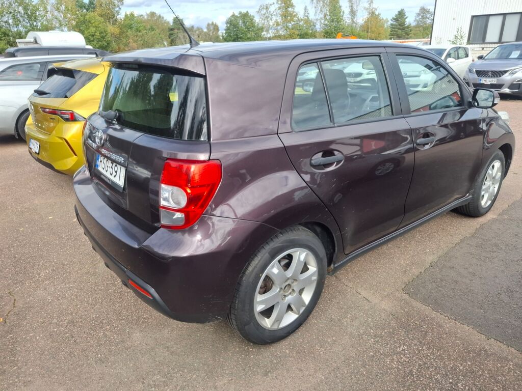 Toyota Urban Cruiser 2010 Violetti