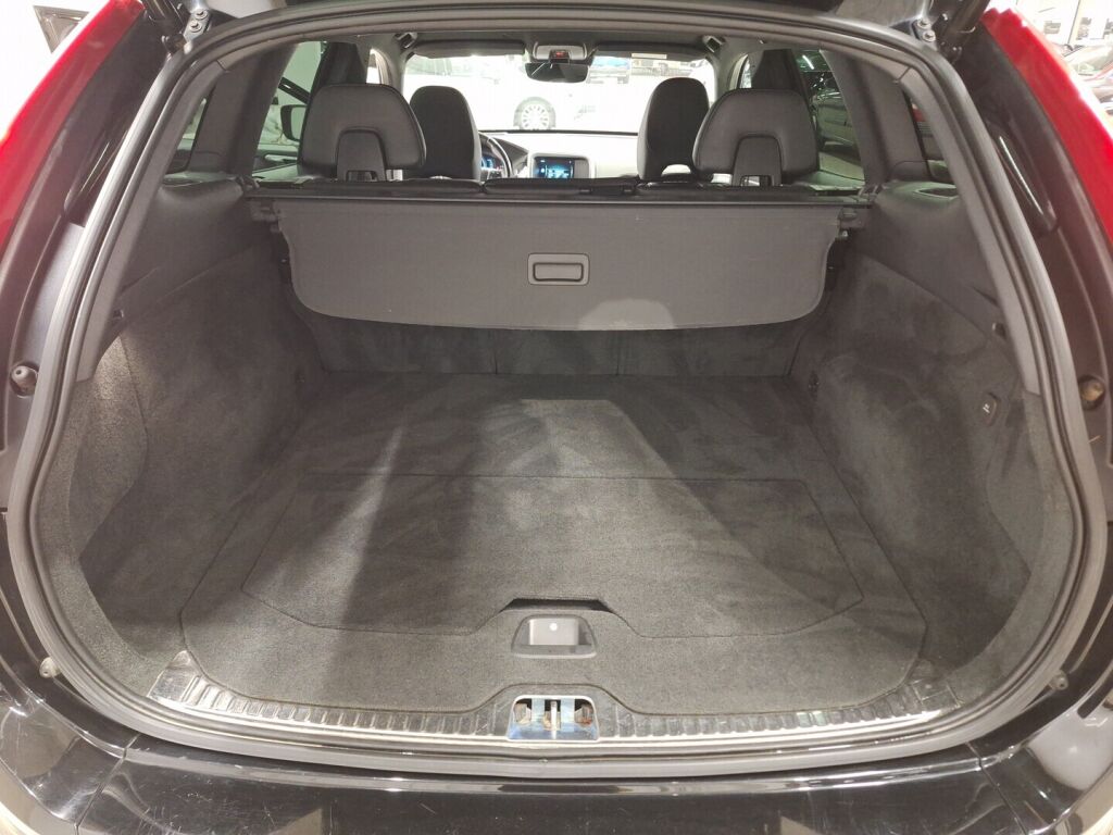 Volvo XC60 2015 Musta