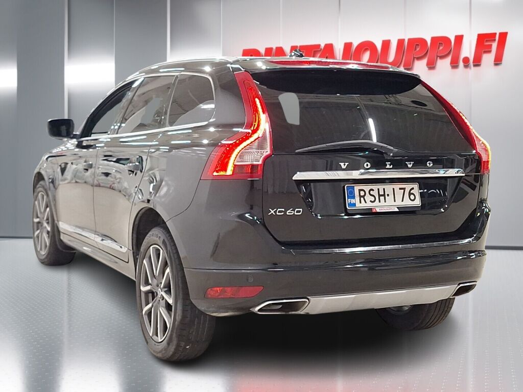 Volvo XC60 2015 Musta
