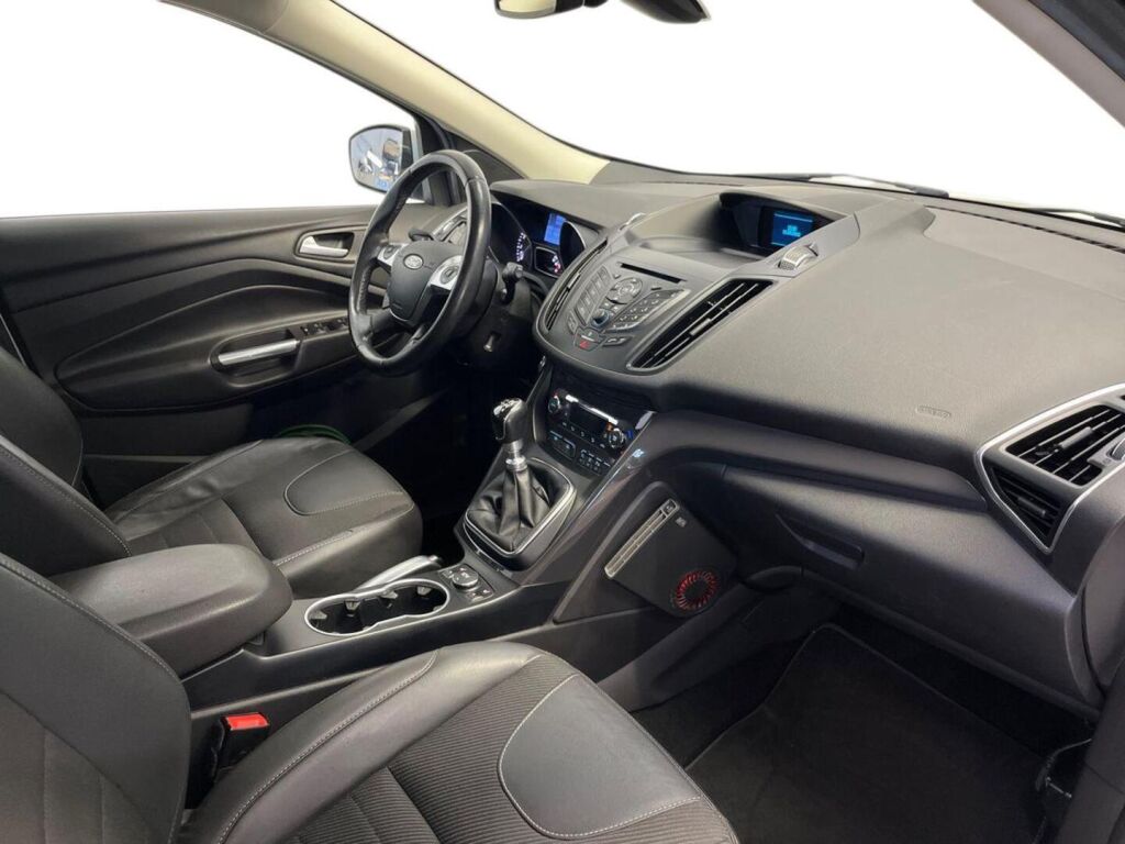 Ford Kuga 2015 Valkoinen