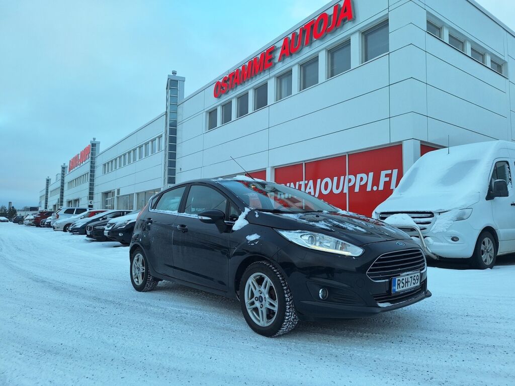 Ford Fiesta 2015 Musta