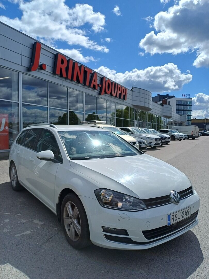 Volkswagen Golf 2016 Valkoinen
