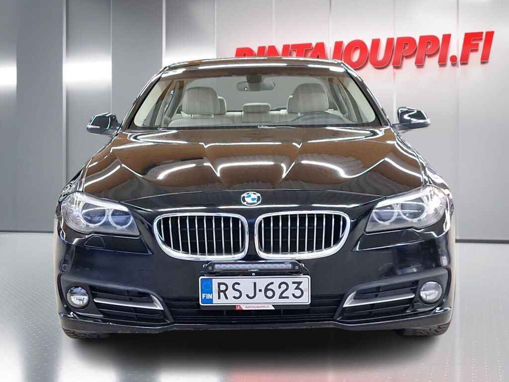BMW 520 2015 Musta