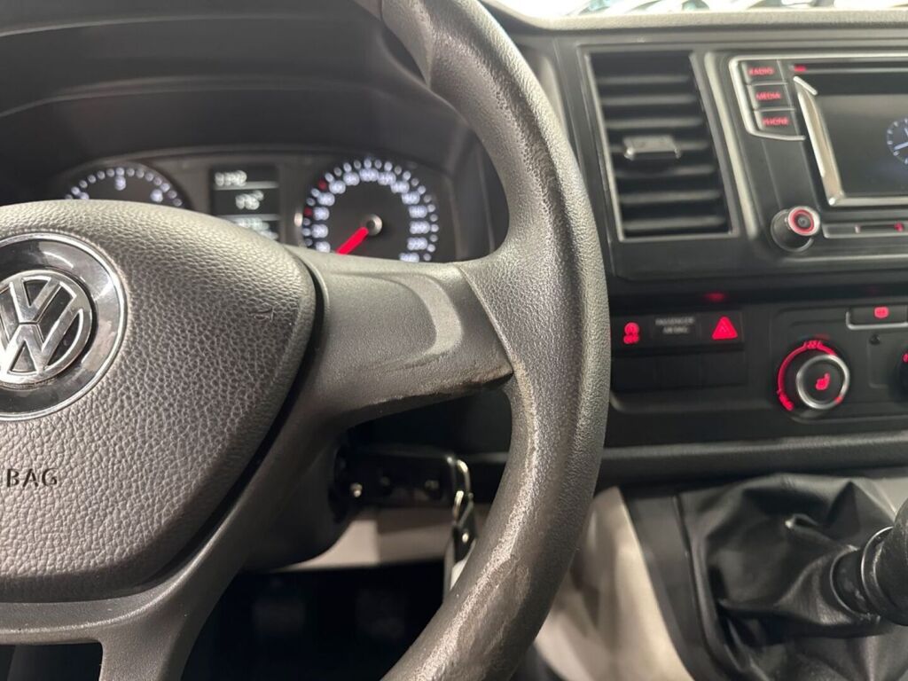 Volkswagen Transporter 2016 Valkoinen