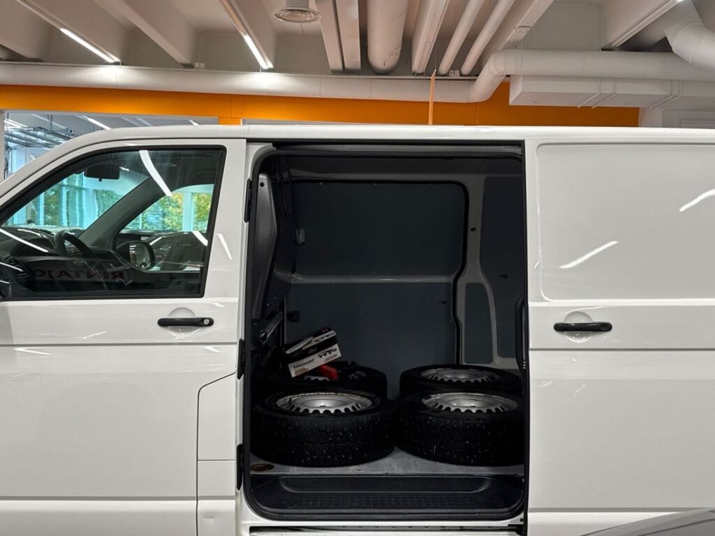Volkswagen Transporter 2016 Valkoinen