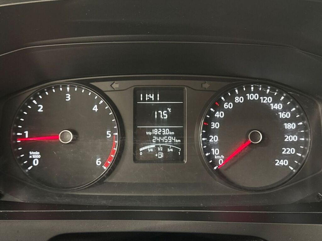 Volkswagen Transporter 2016 Valkoinen