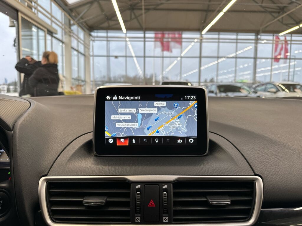 Mazda Mazda3 2016 Punainen