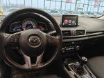 Mazda Mazda3 2016 Punainen