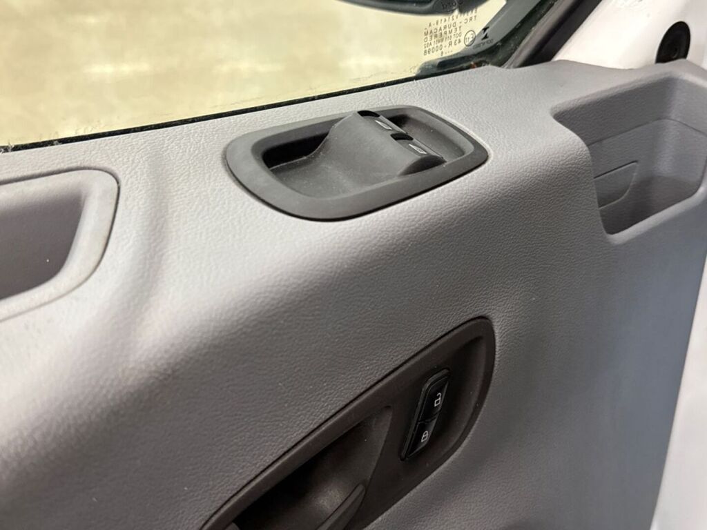 Ford Transit 2016 Valkoinen