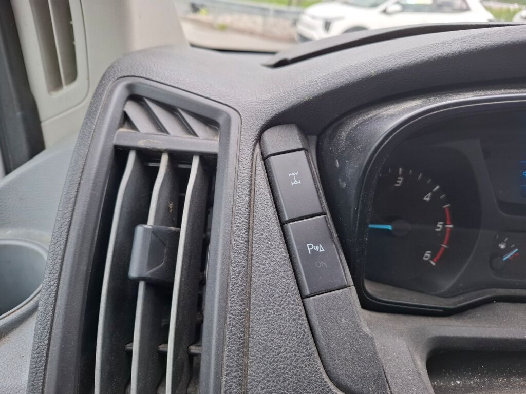 Ford Transit 2016 Valkoinen