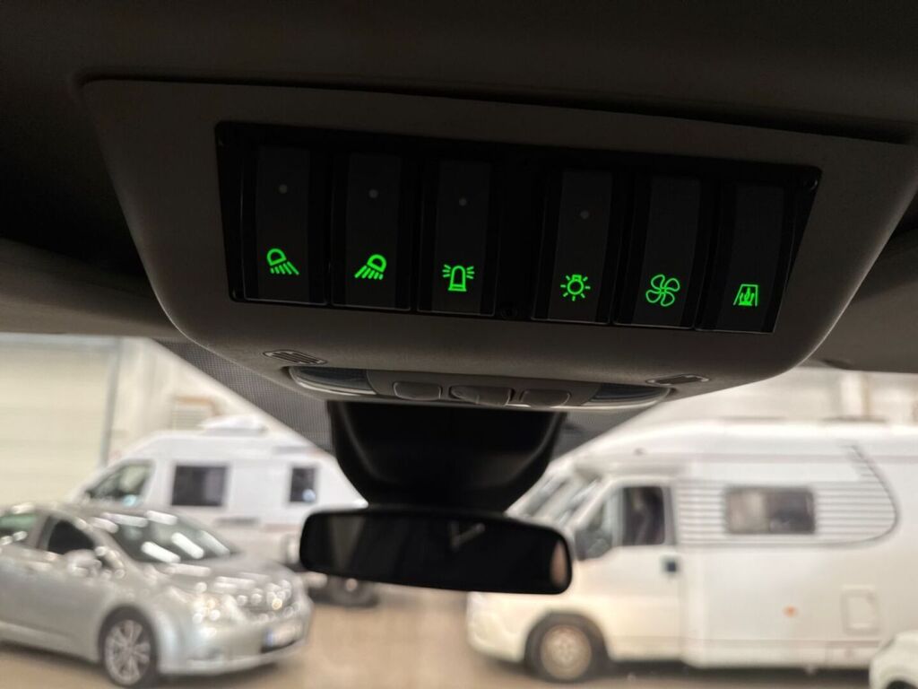 Ford Transit 2016 Valkoinen