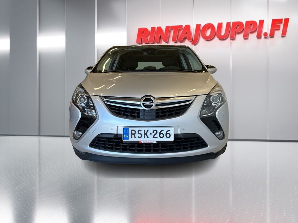 Opel Zafira Tourer 2016 Hopea