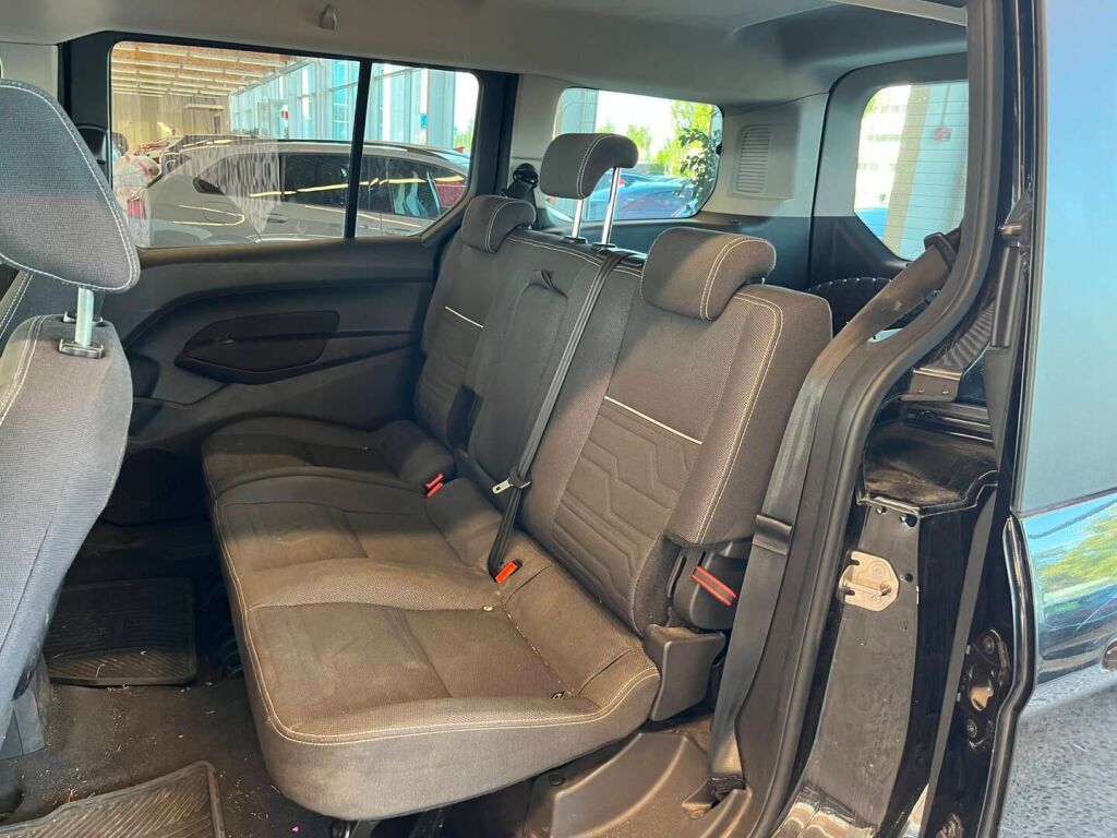 Ford Grand Tourneo Connect 2016 Musta