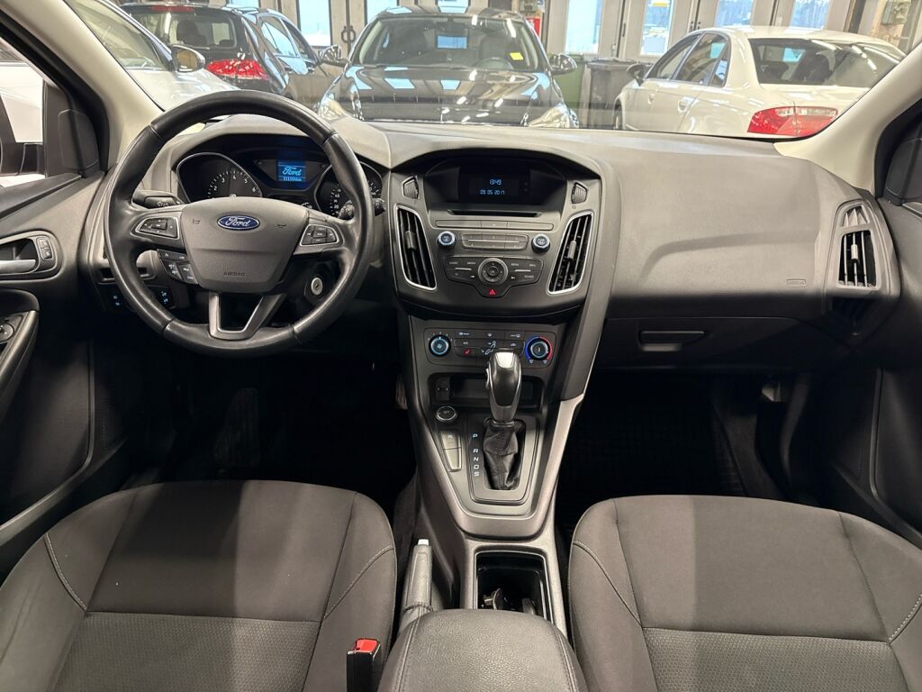 Ford Focus 2016 Valkoinen