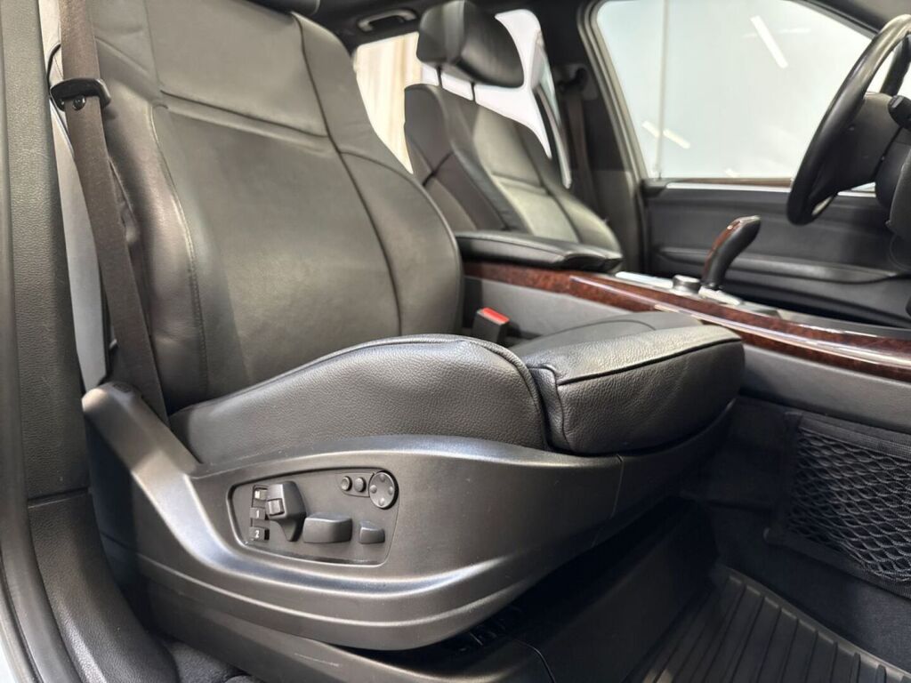 BMW X5 2010 Harmaa