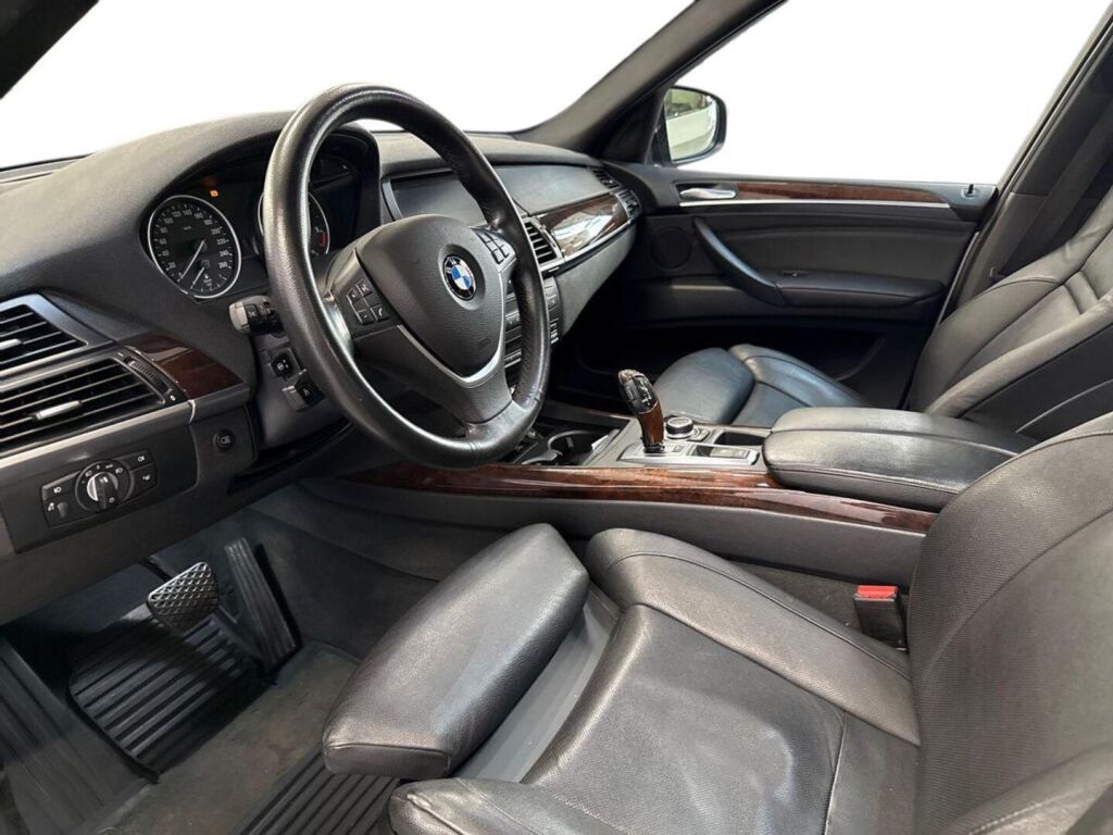 BMW X5 2010 Harmaa