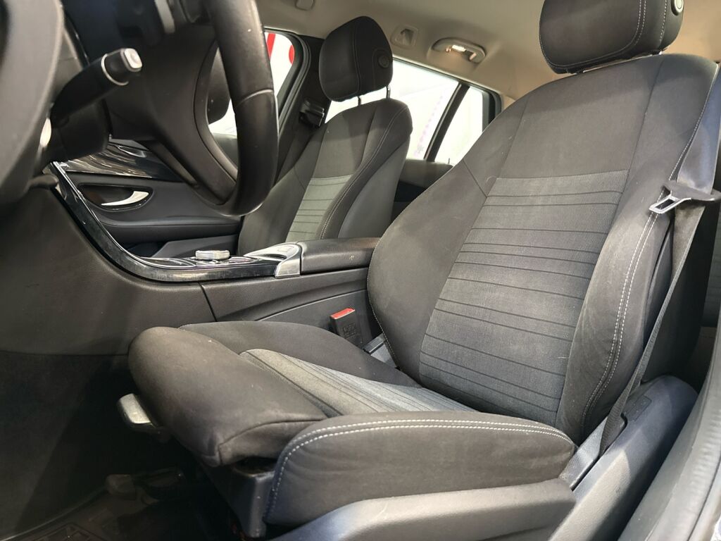 Mercedes-Benz C 2016 Harmaa