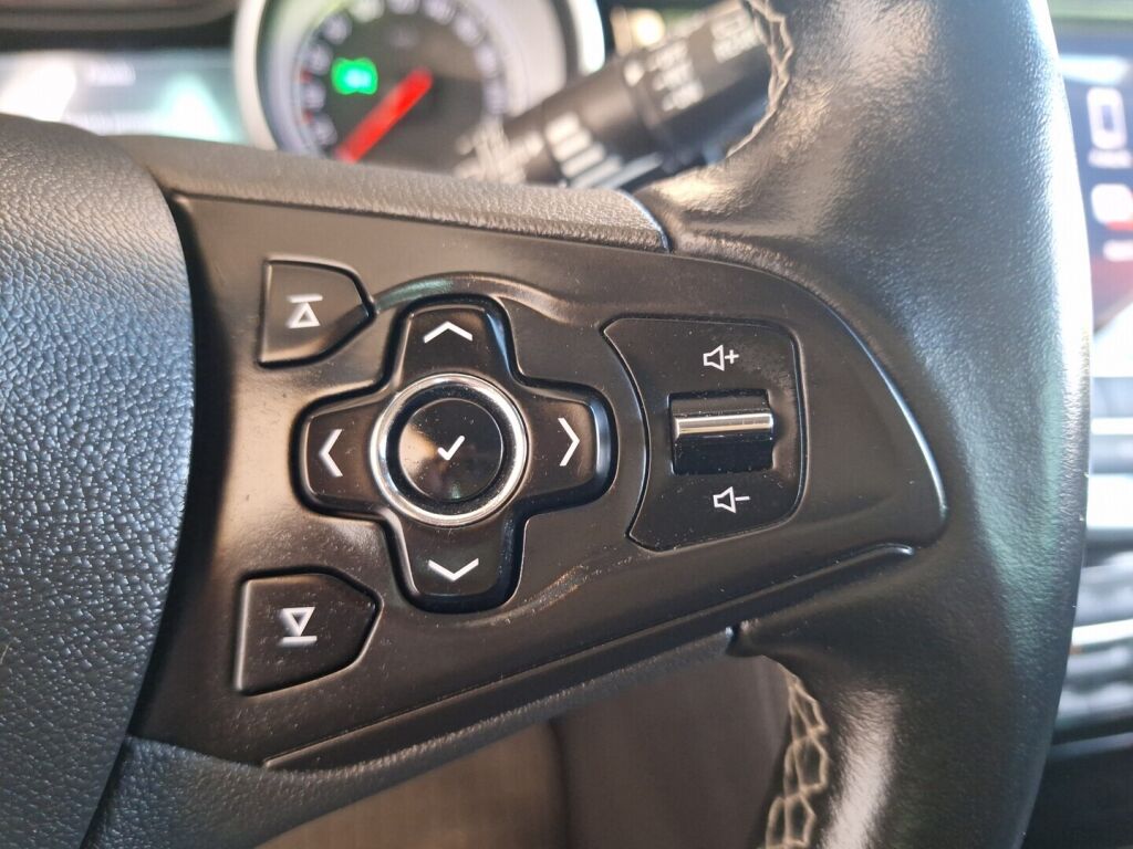 Opel Astra 2016 Hopea