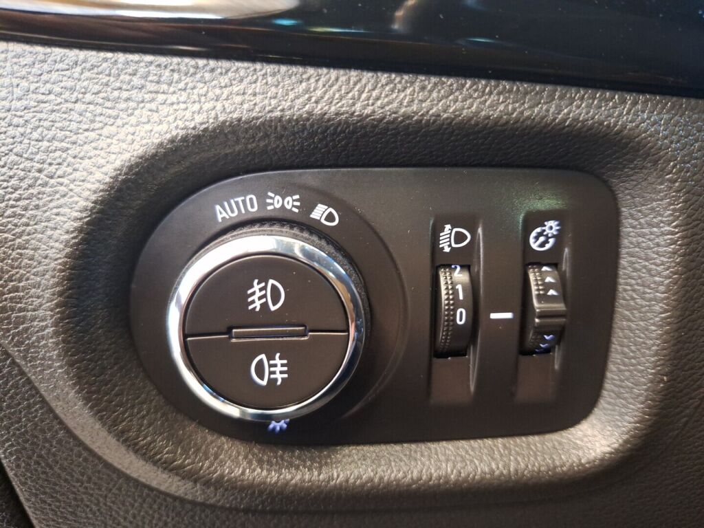 Opel Astra 2016 Hopea