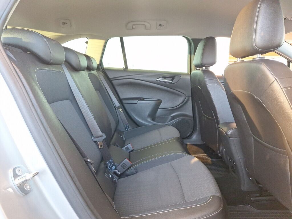 Opel Astra 2016 Hopea