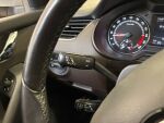 Skoda Octavia 2016 Punainen