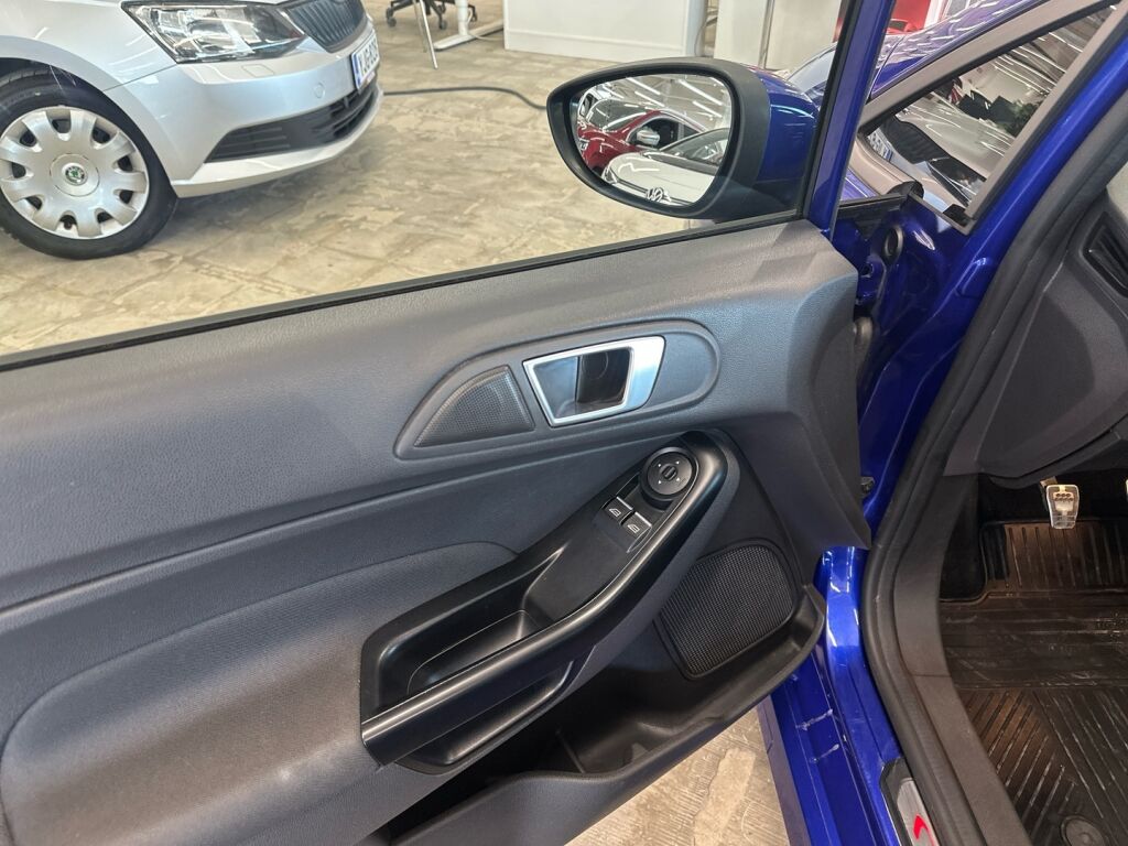 Ford Fiesta 2017 Sininen