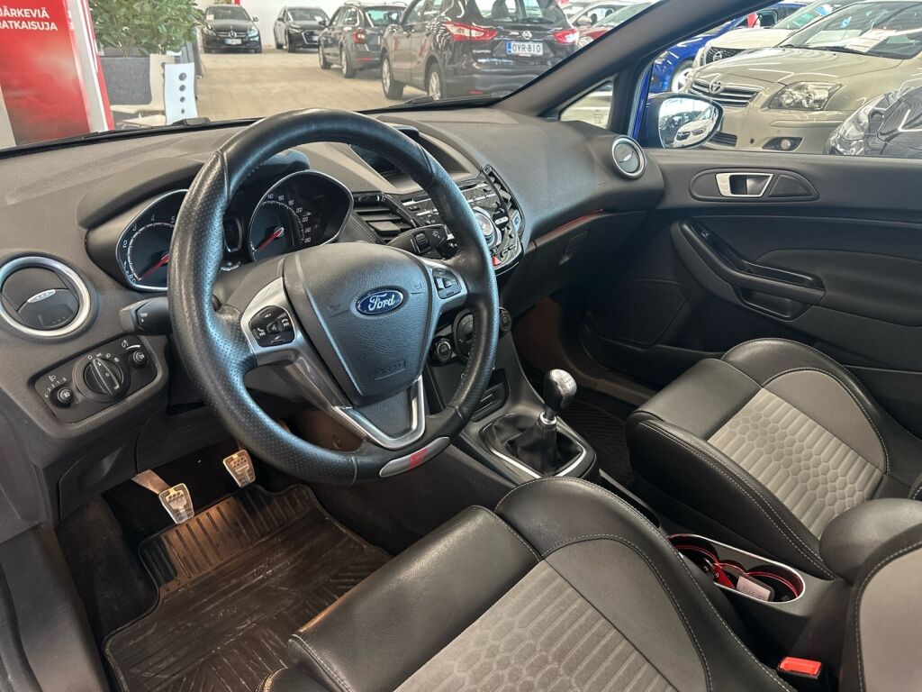 Ford Fiesta 2017 Sininen