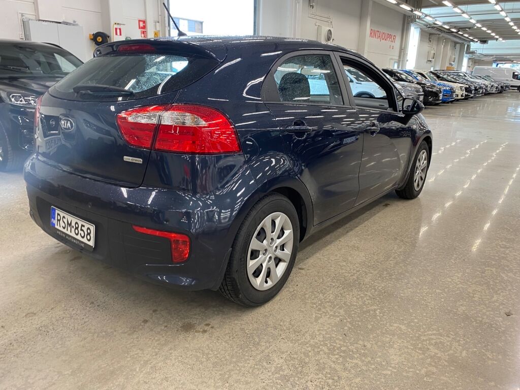 Kia Rio 2016 Sininen