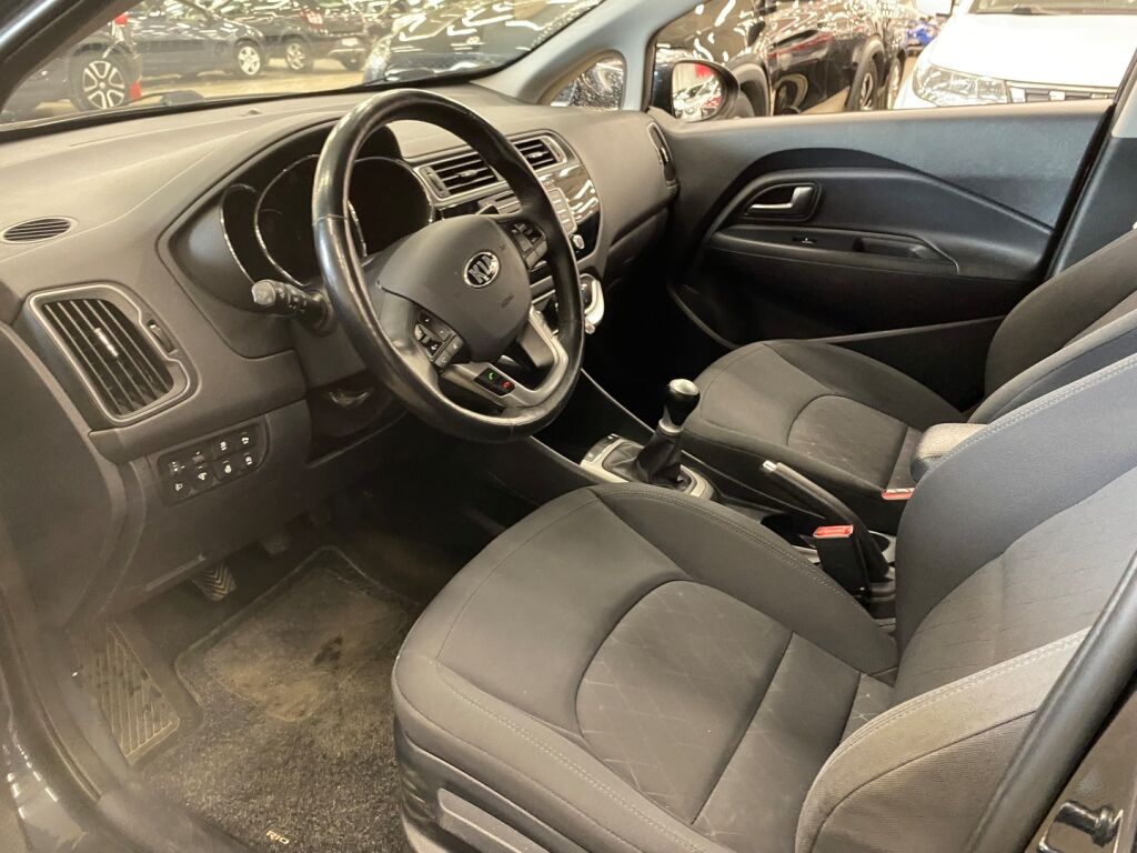 Kia Rio 2016 Sininen