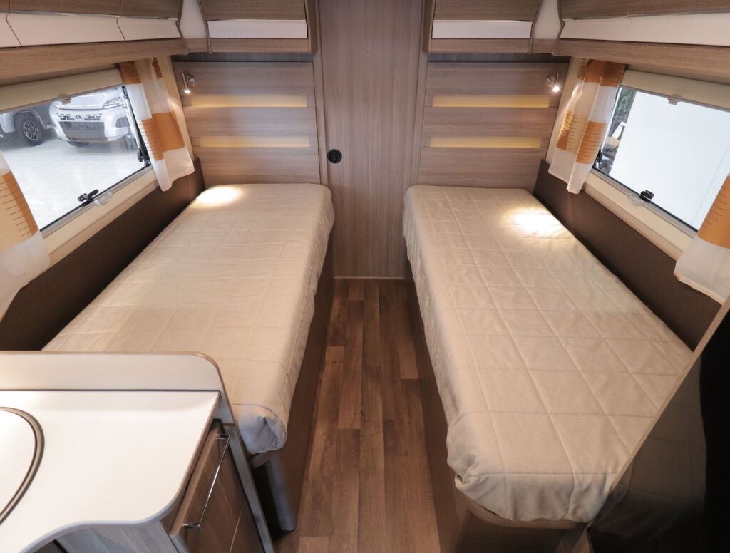 Kabe Travel Master  740T 2016 Valkoinen