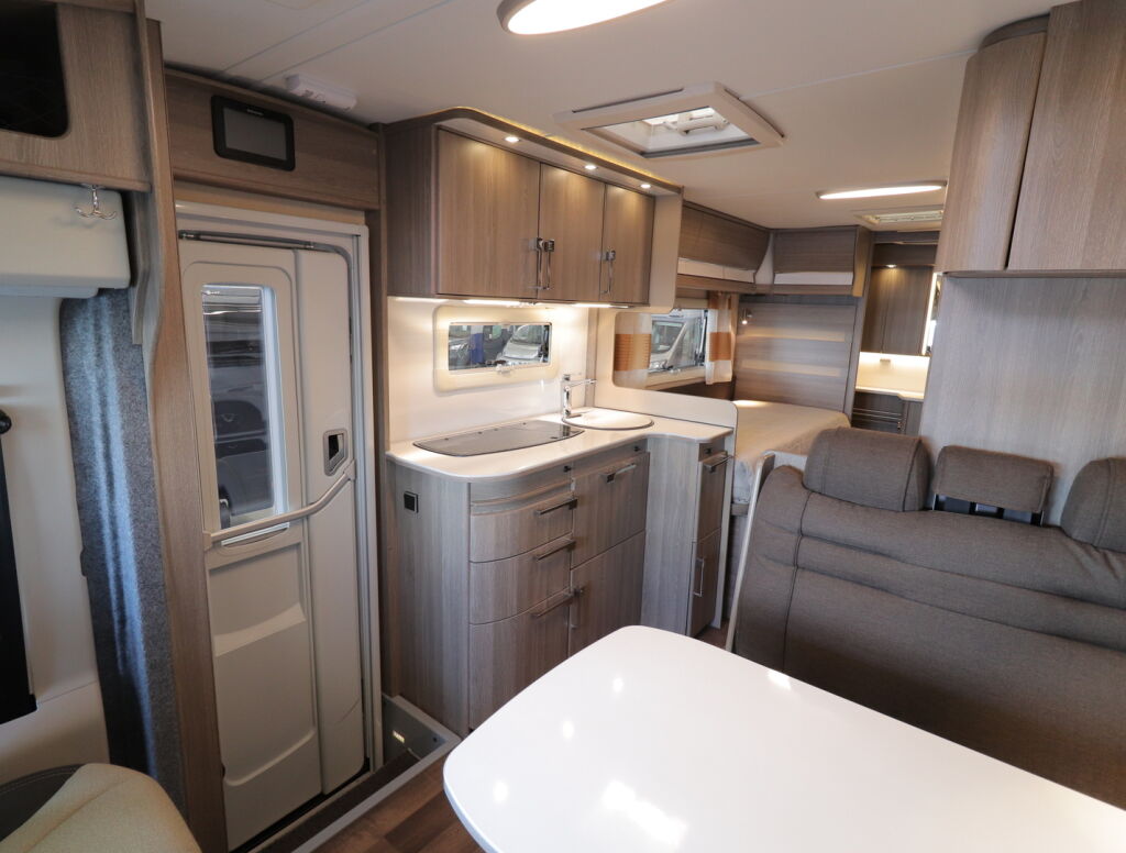 Kabe Travel Master  740T 2016 Valkoinen