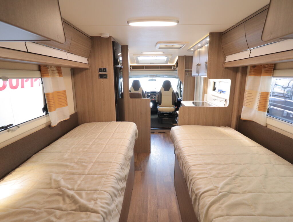 Kabe Travel Master  740T 2016 Valkoinen