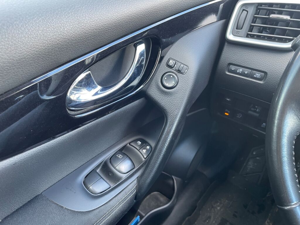 Nissan Qashqai 2016 Harmaa