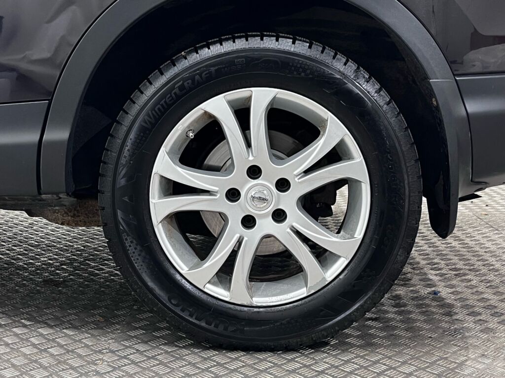 Nissan Qashqai 2016 Violetti