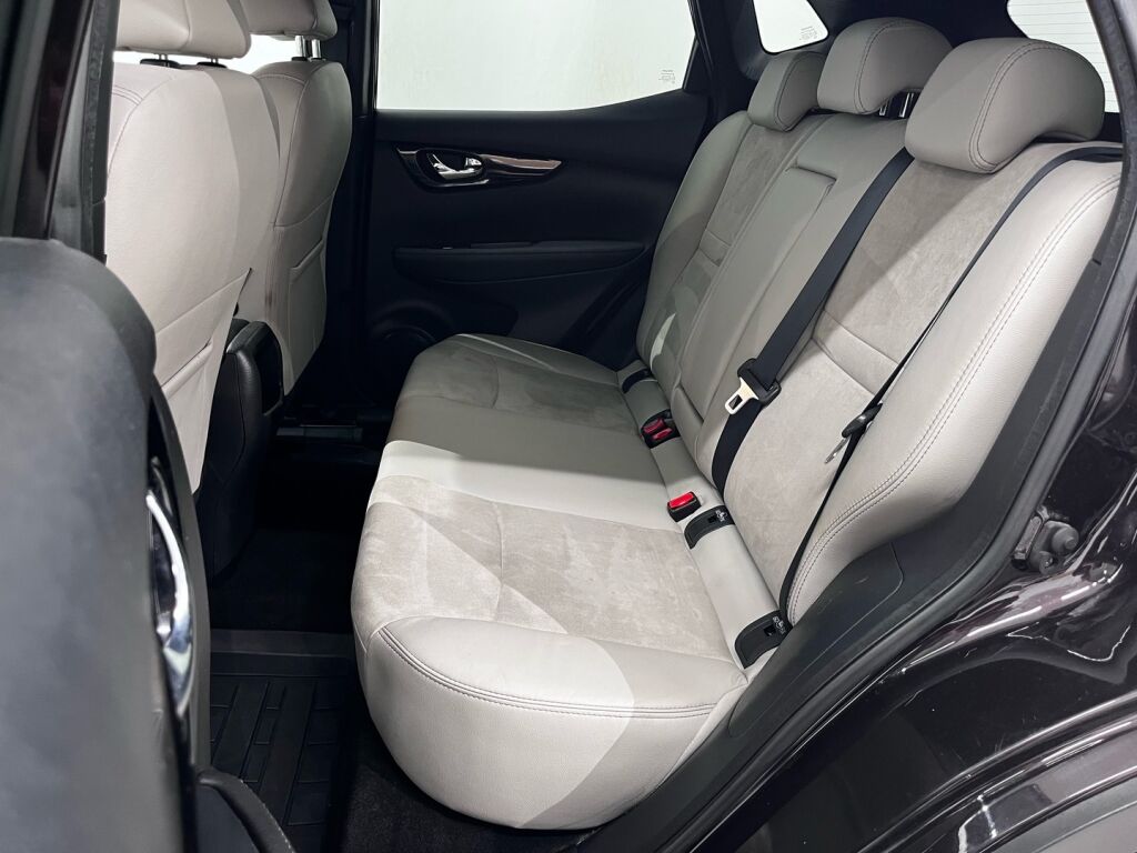 Nissan Qashqai 2016 Violetti