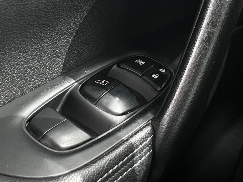 Nissan Qashqai 2016 Violetti