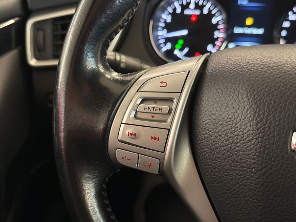 Nissan Qashqai 2016 Hopea