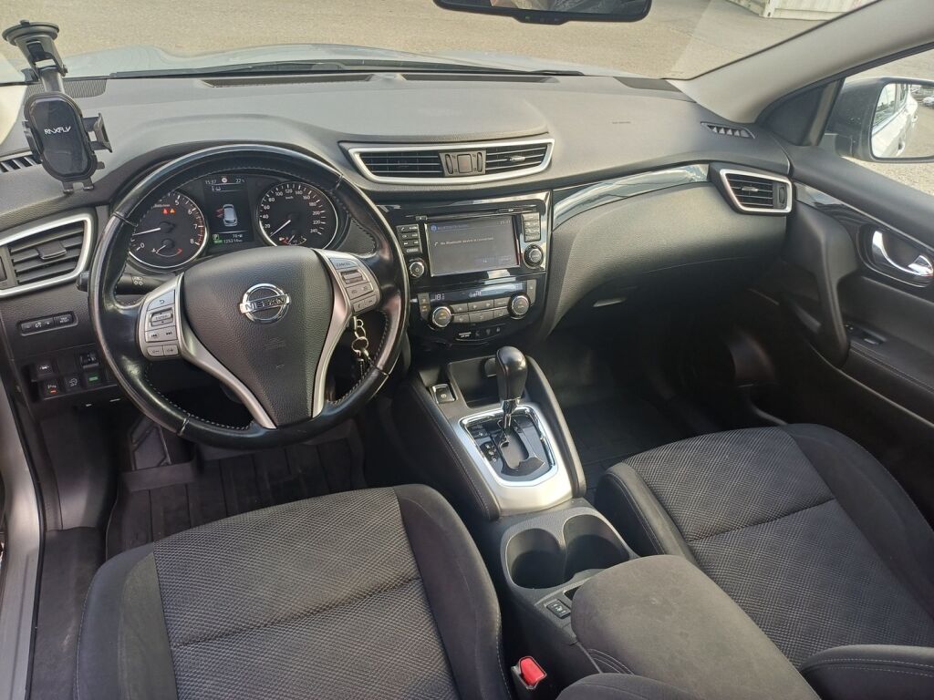 Nissan Qashqai 2016 Hopea
