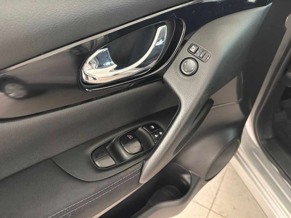 Nissan Qashqai 2016 Hopea