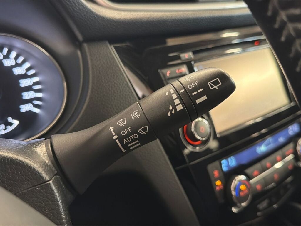 Nissan Qashqai 2016 Hopea