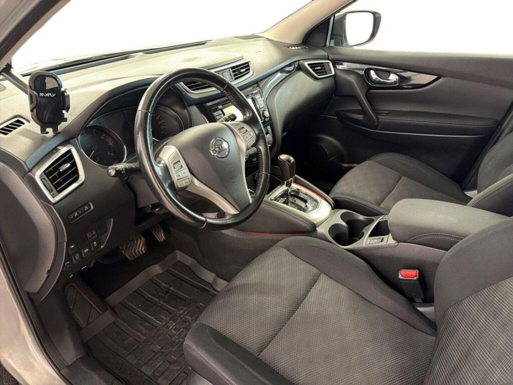 Nissan Qashqai 2016 Hopea