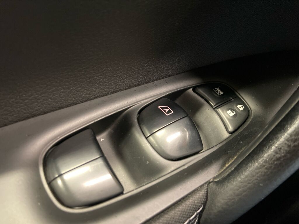 Nissan Qashqai 2016 Valkoinen