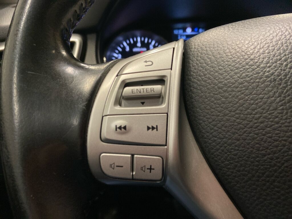 Nissan Qashqai 2016 Valkoinen